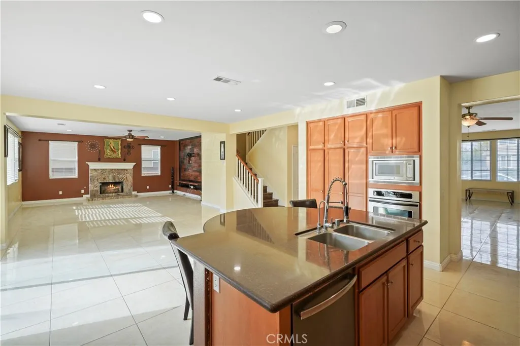 6116 W Avenue K9, Lancaster, California 93536 home-pic-8